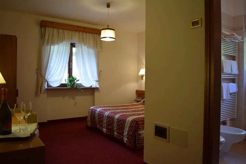 Hotel Bosco Verde Val di Zoldo 3*,  Italy