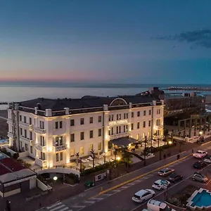 **** Отель Kursaal Италия